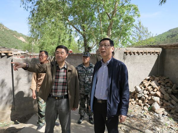 演藝集團總經理張明一行赴清水進行雙聯(lián)活動（圖）