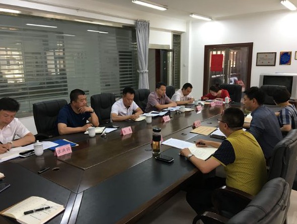 甘肅演藝集團副總經(jīng)理龍富國一行到敦煌藝術團調(diào)研