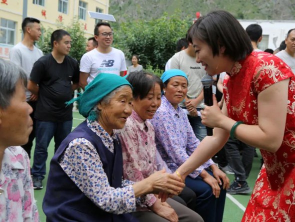 同心協(xié)力，打贏脫貧攻堅戰(zhàn)——甘肅演藝集團歌舞劇院2020年省級政府購買“隴原紅色文藝輕騎兵”公益演出走進舟曲再獲贊譽