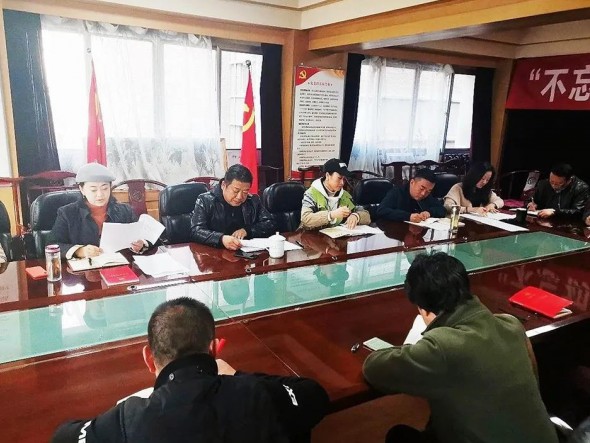 甘肅省隴劇院組織召開(kāi)《官鵝情歌》復(fù)排專(zhuān)題研討會(huì)