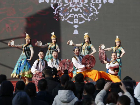2000萬點(diǎn)擊量！2022年“我們的中國夢”—文化進(jìn)萬家迎新春文藝展演獲廣泛關(guān)注
